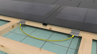 3D Visualisierung - Solarmodule werden mit Erdungsleiter verbunden