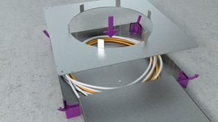 Visualisierung 3D Montagebild Bodenkanal für Elektroinstallation - Deckel der Verteilerdose wird aufgebraucht