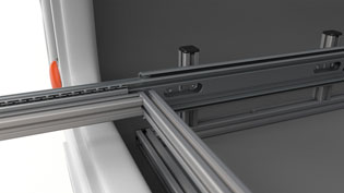 Visualisierung 3D Animation Aufbewahrung im Wohnmobil - Montage Doppelbodenauszug im Staufach